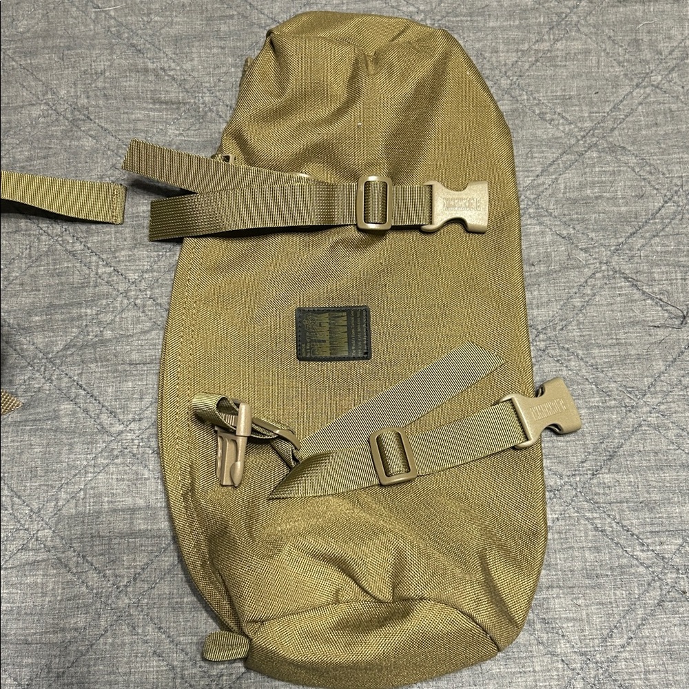 Blackhawk tactical three day assault pack, coyote with expansion pouch - Picture 4 of 5